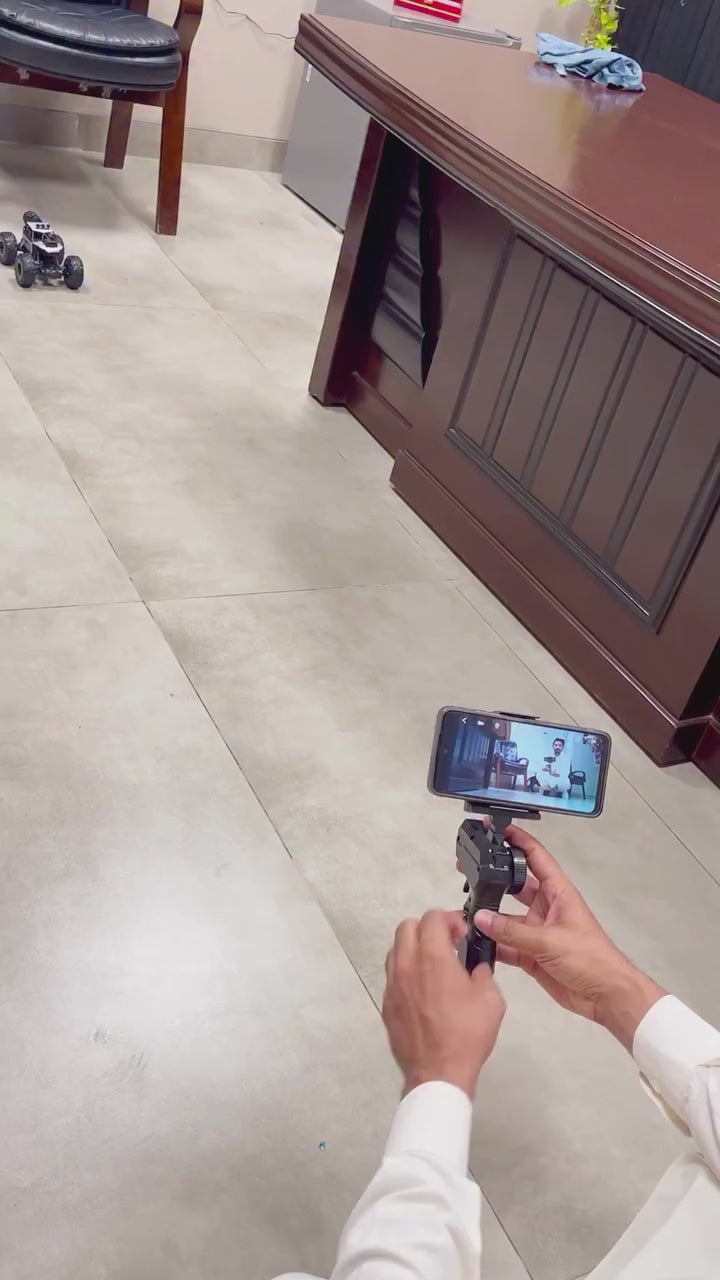 ROCK CRAWLING CAR OFFROAD